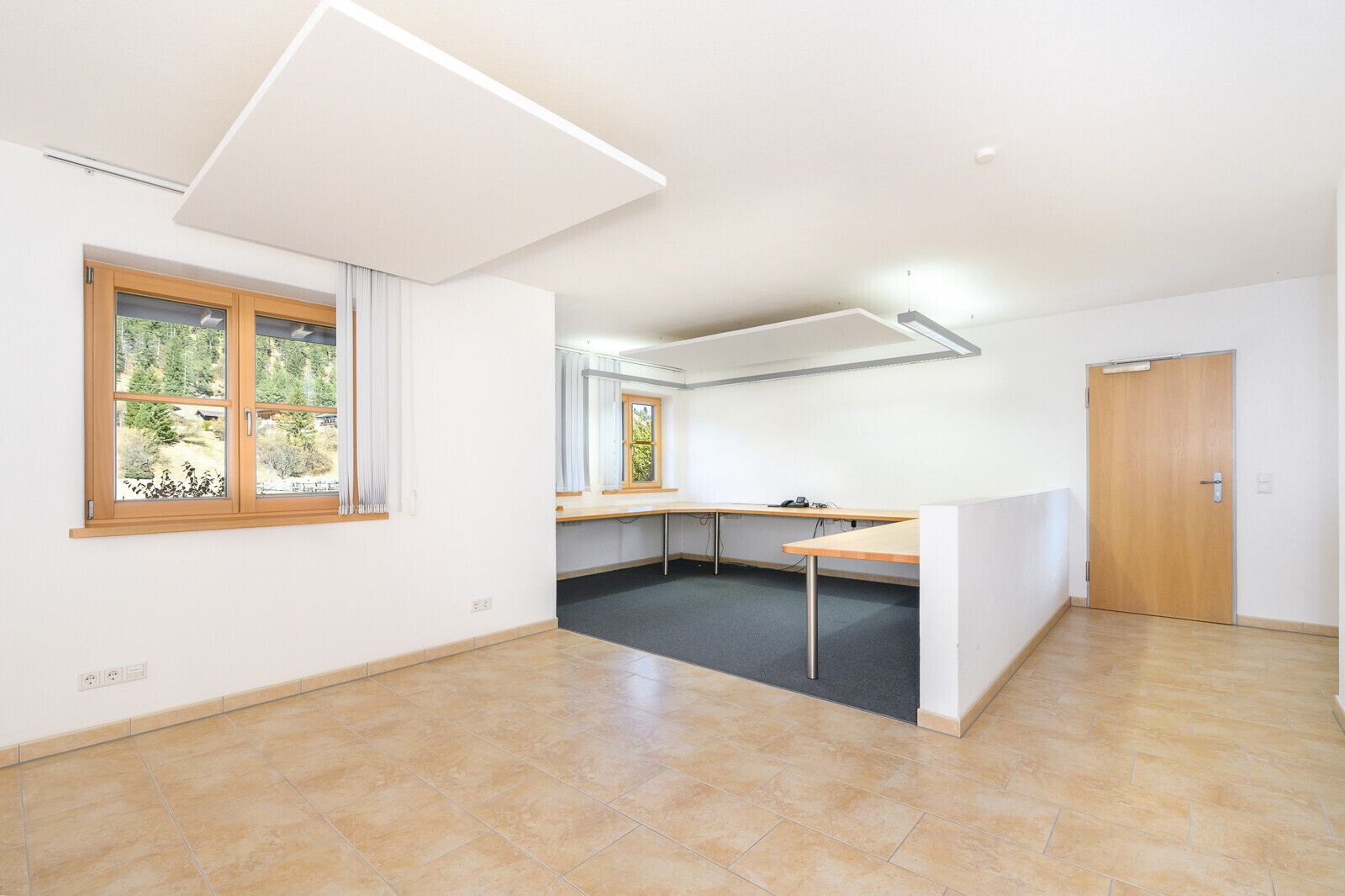 Büro mit eigenem Zugang...