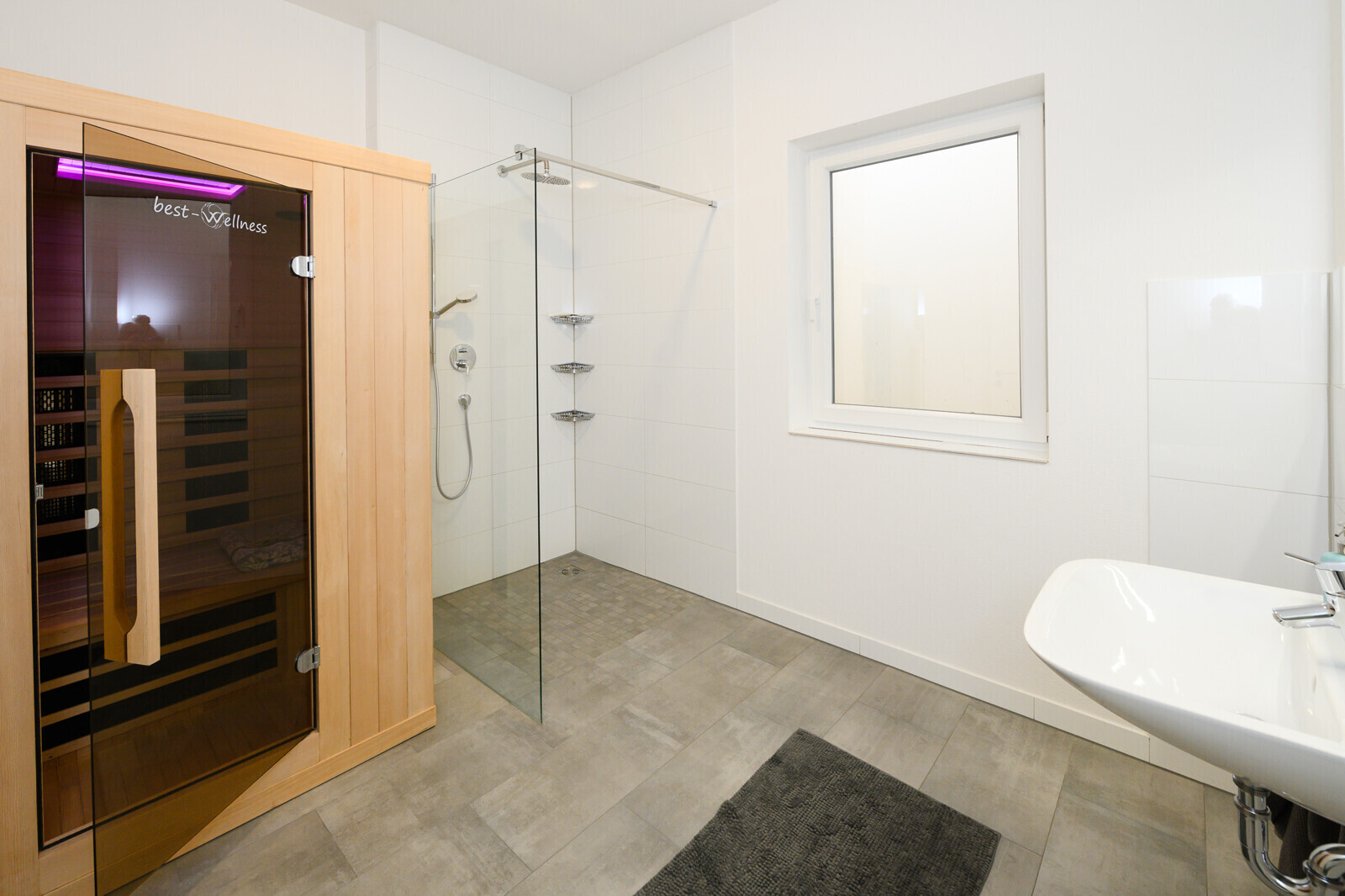 Sauna I Dusche I WC I UG