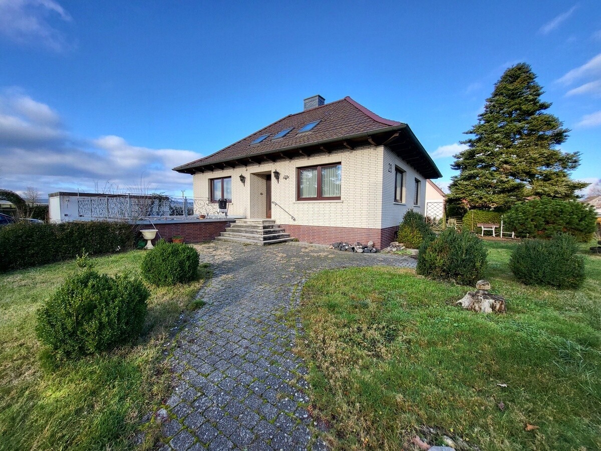 1. Hausansichten (7)