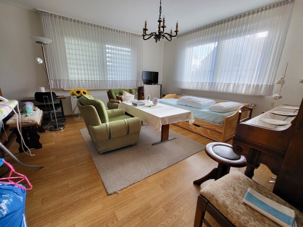 3. Wohnzimmer (2)