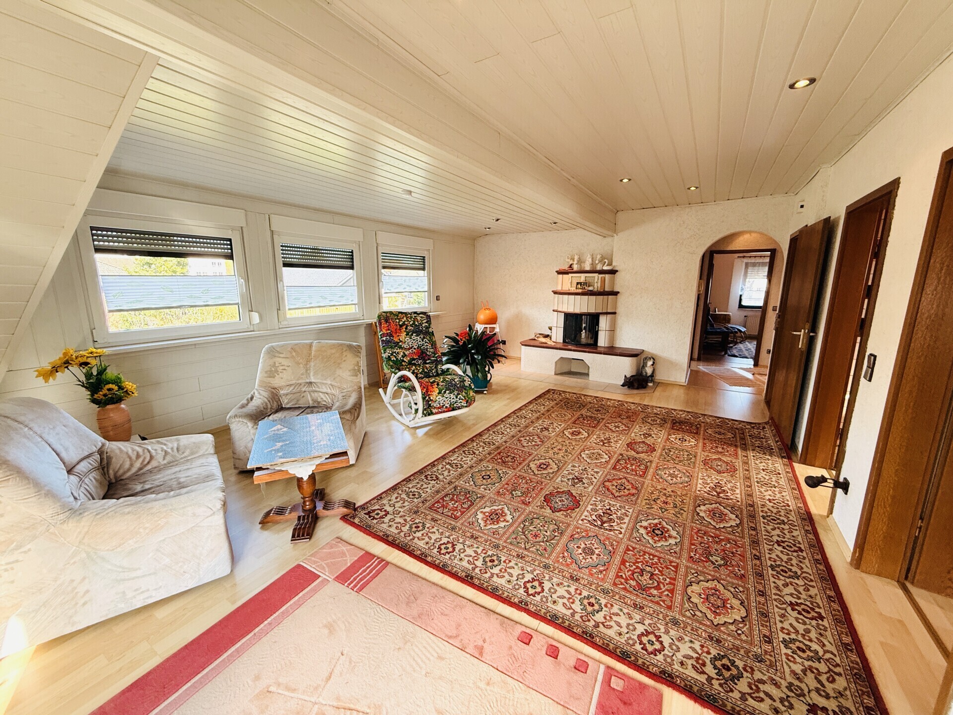 25 Wohnzimmer mit Terrassenzugang 1.OG