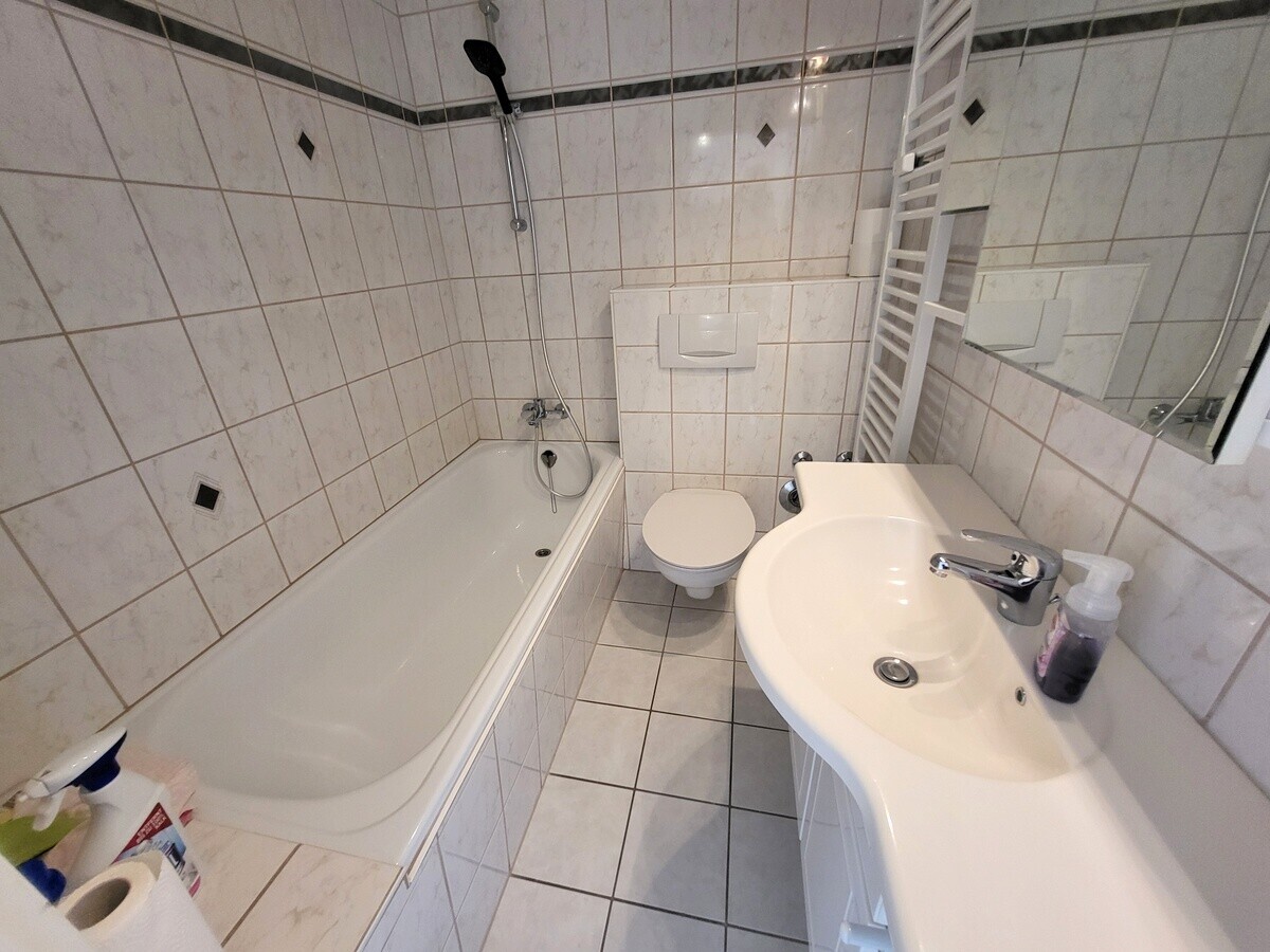 8. Badezimmer (1)