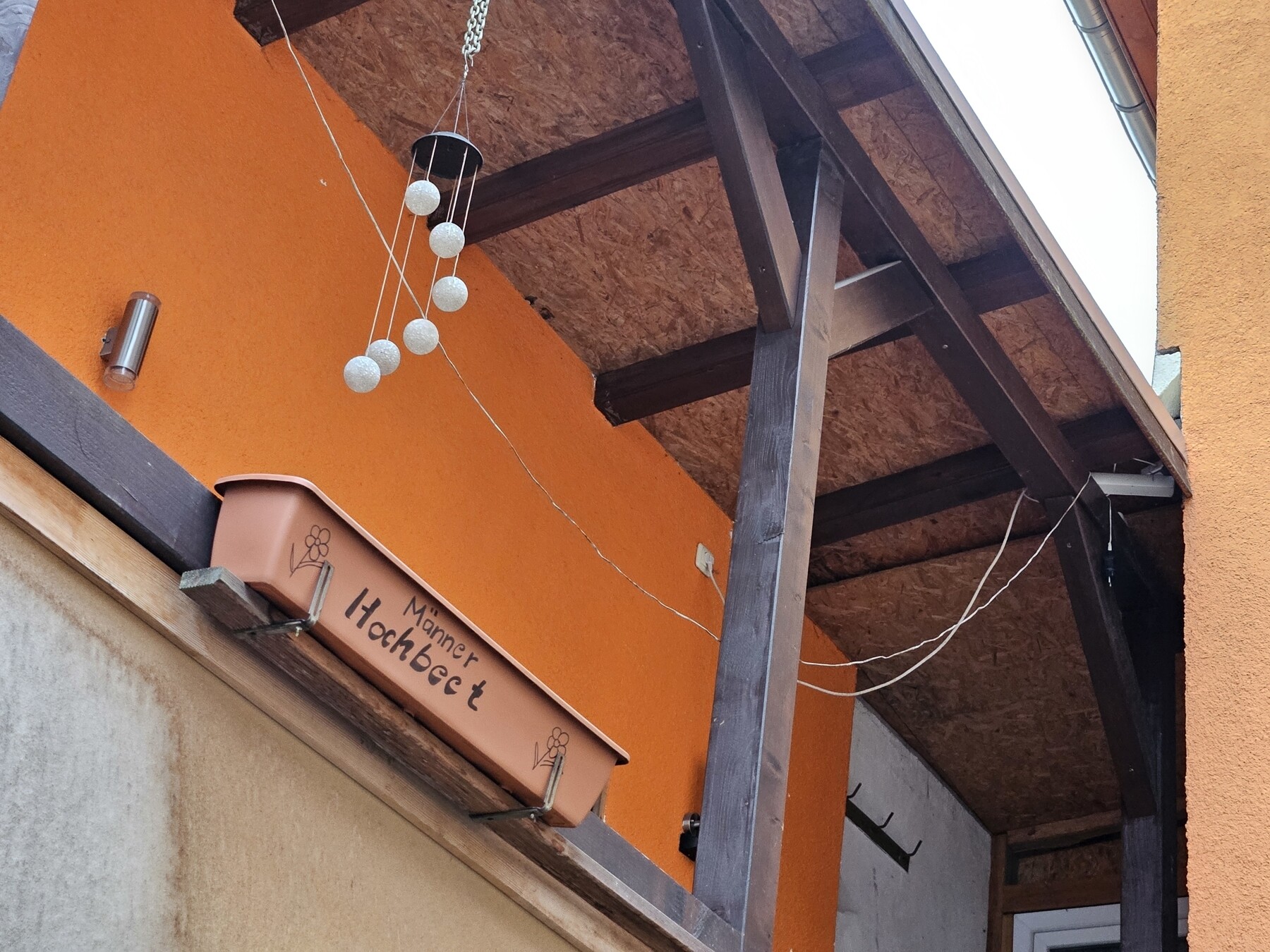 Nebengebäude Laubengang