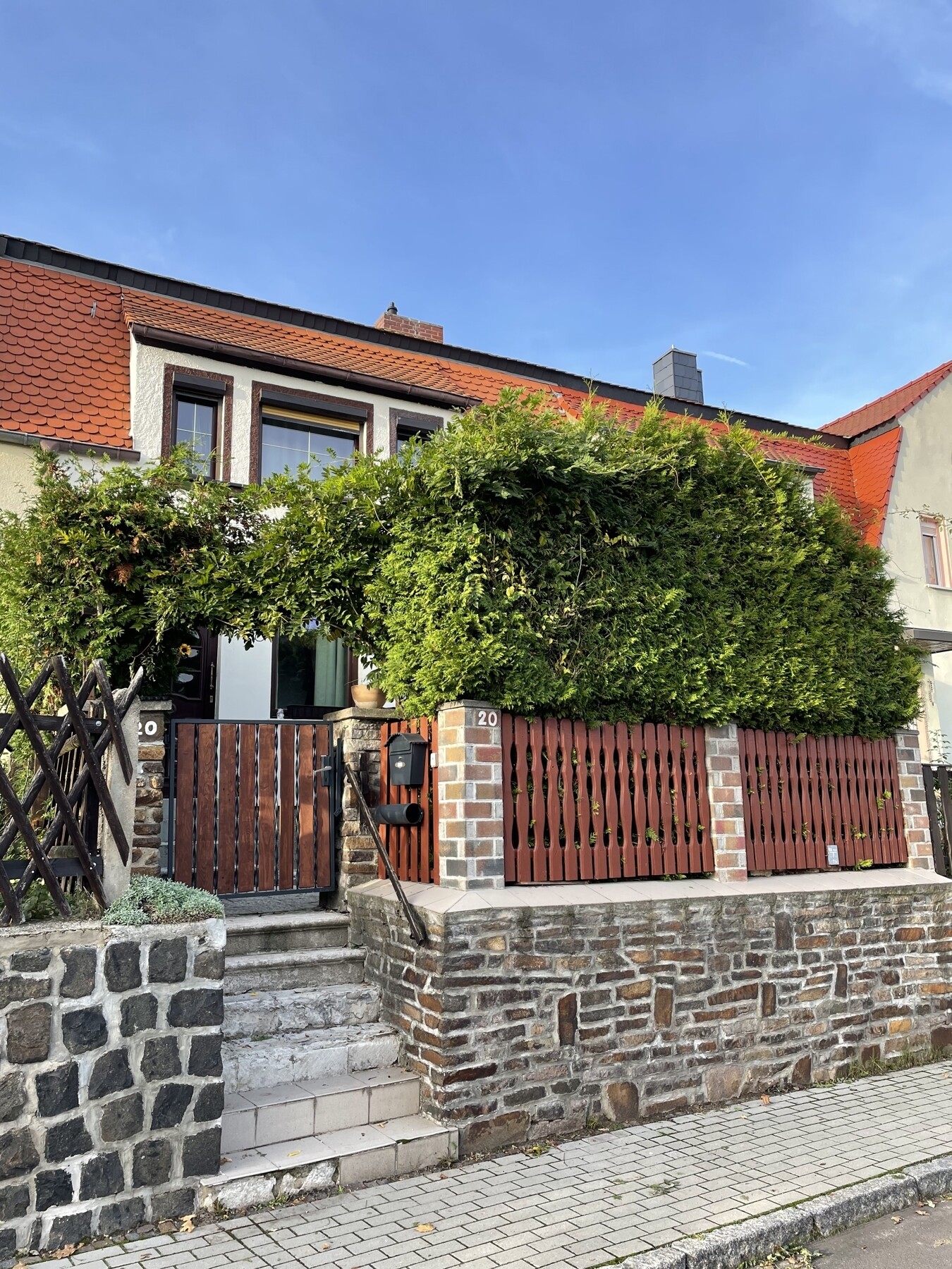 Frontansicht Straße