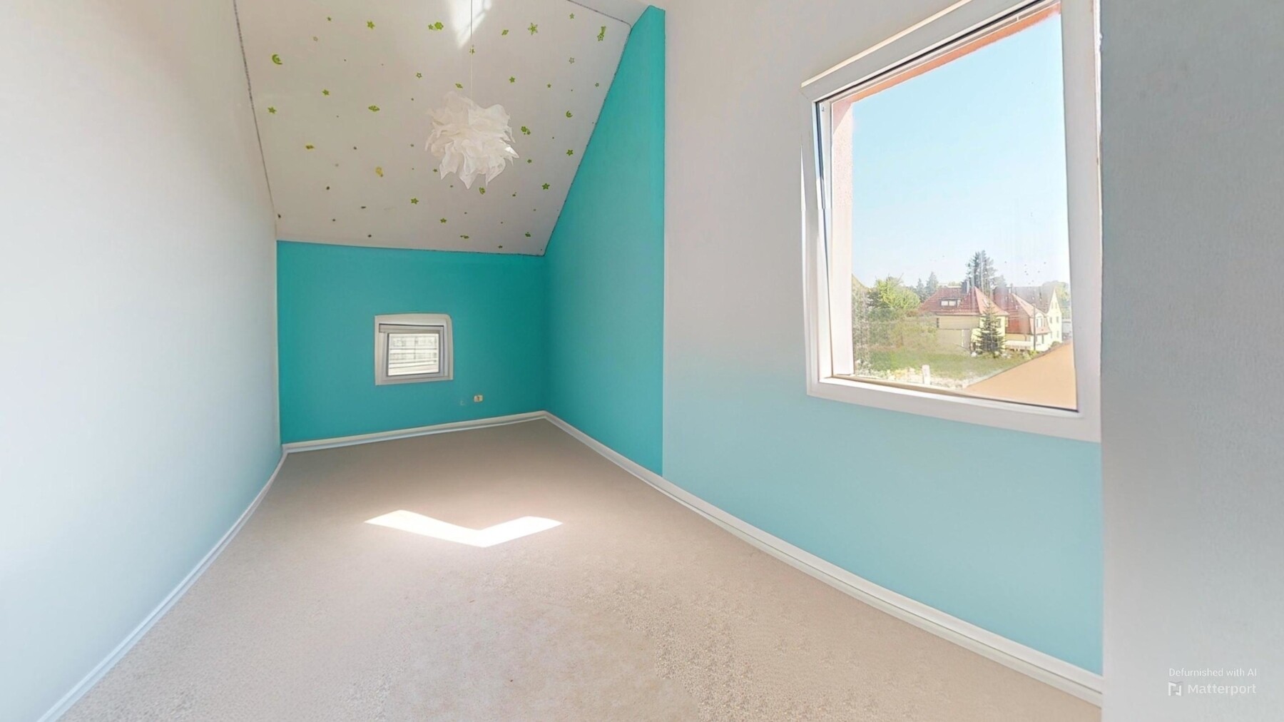 Kinderzimmer DG unmöbliert