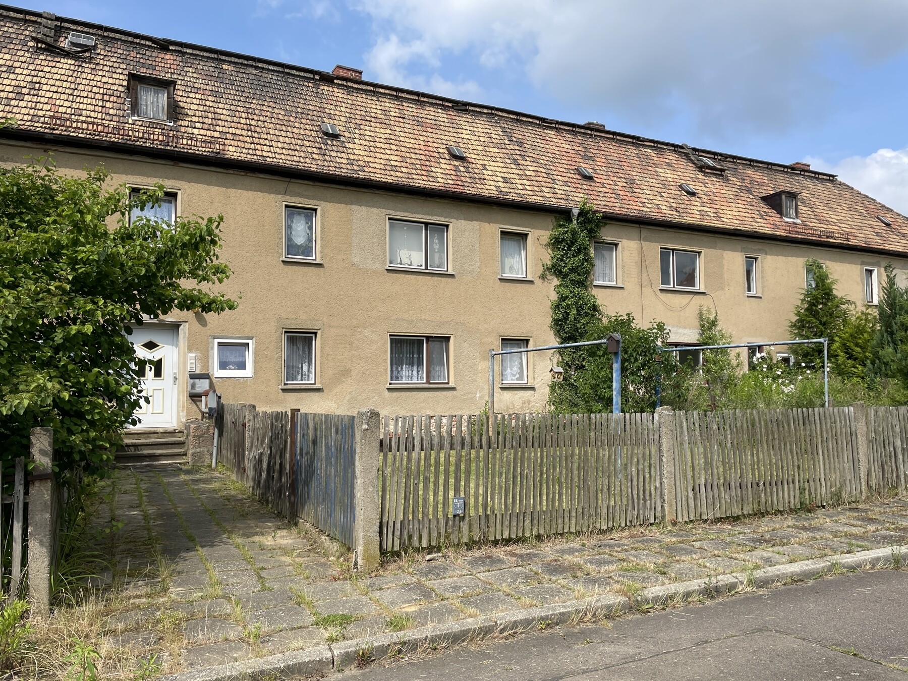 Neue Siedlung Außenansicht 