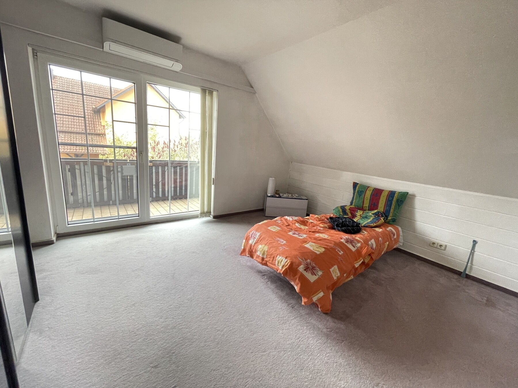 Schlafzimmer mit Balkon