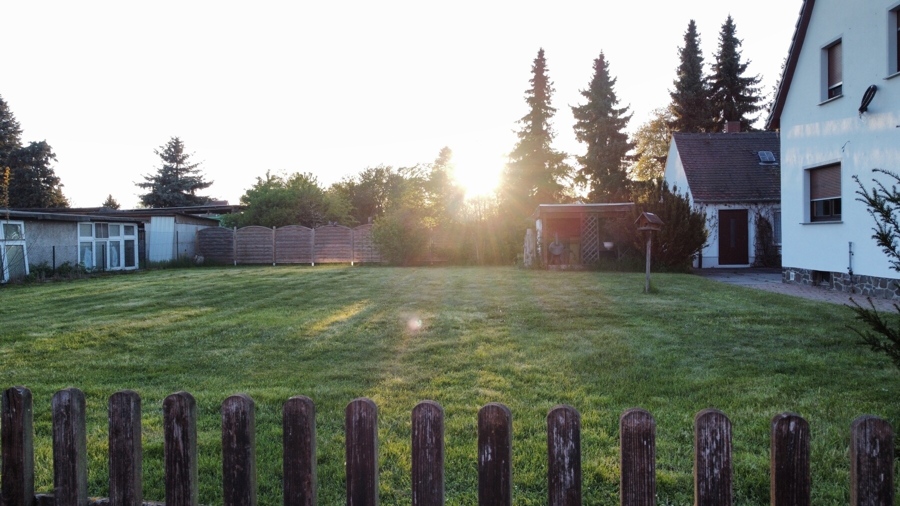 Blick über den Gartenzaun