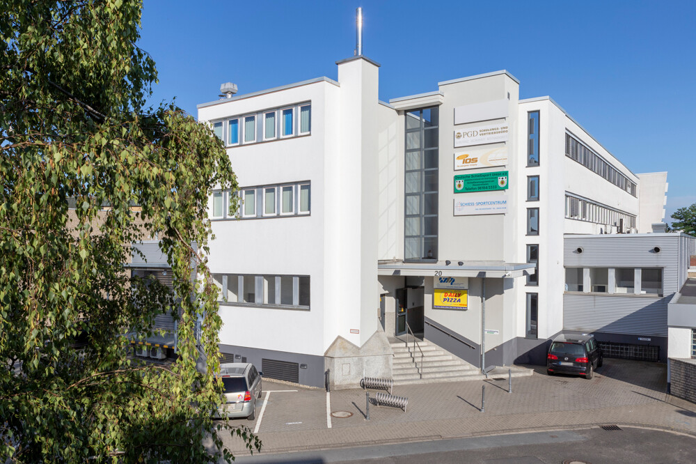 Außenansicht von der Rudolf-Braas-Straße 