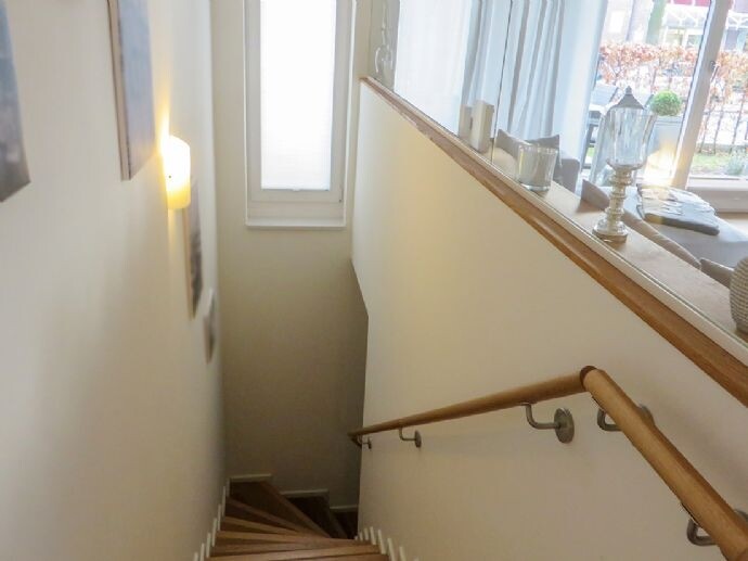 Treppe zum Untergeschoss