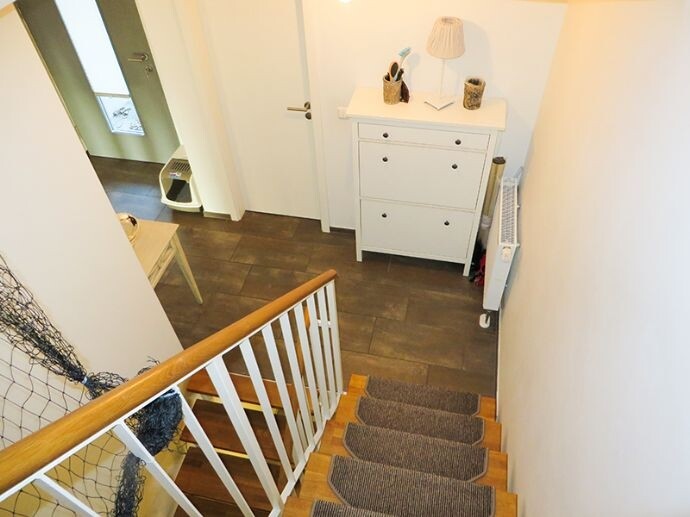 Treppe zum Flur im EG