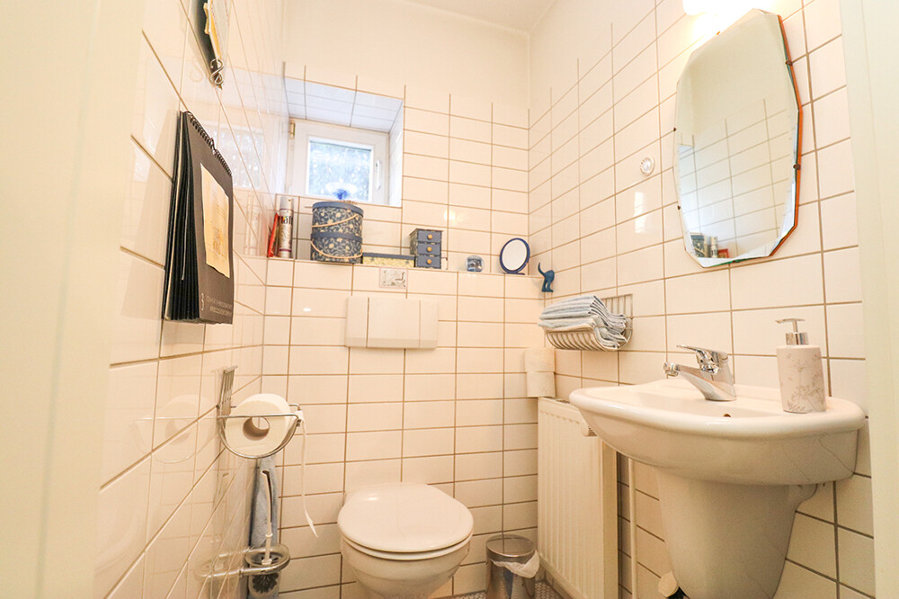 Gäste-WC im Gartengeschoss - Anbau