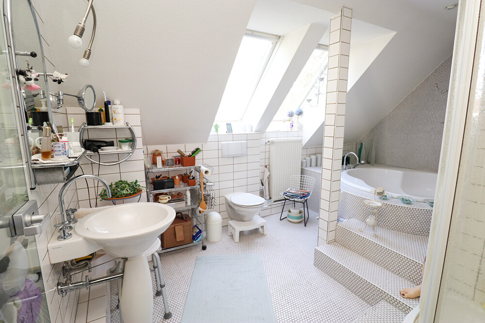 Badezimmer im Dachgeschoss - Anbau