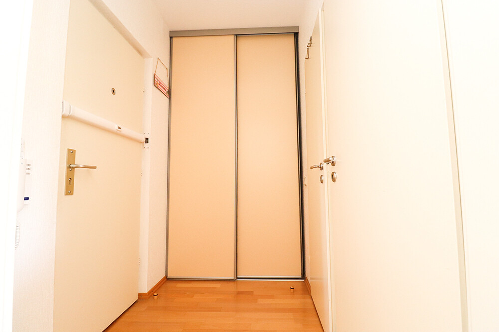 Flur mit Einbauschrank