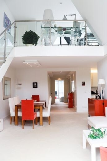 Wohnbereich und Galerie