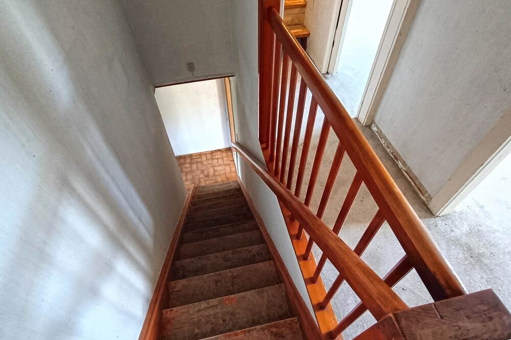 Treppe ins Obergeschoss
