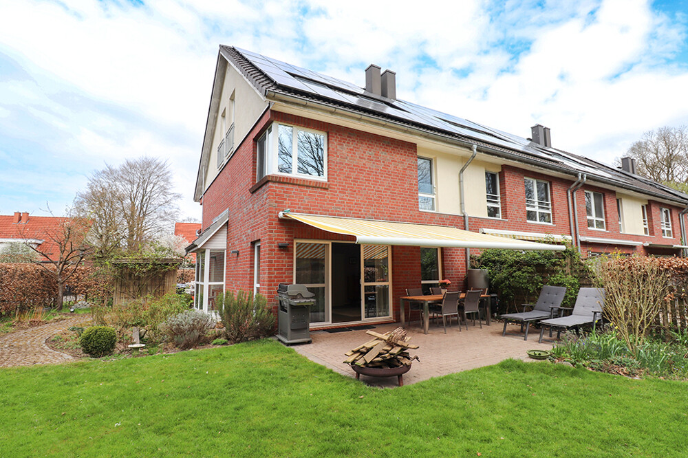 Hausansicht vom Garten