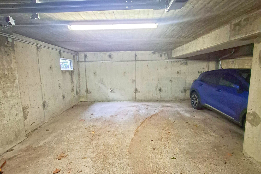 Tiefgaragenstellplatz