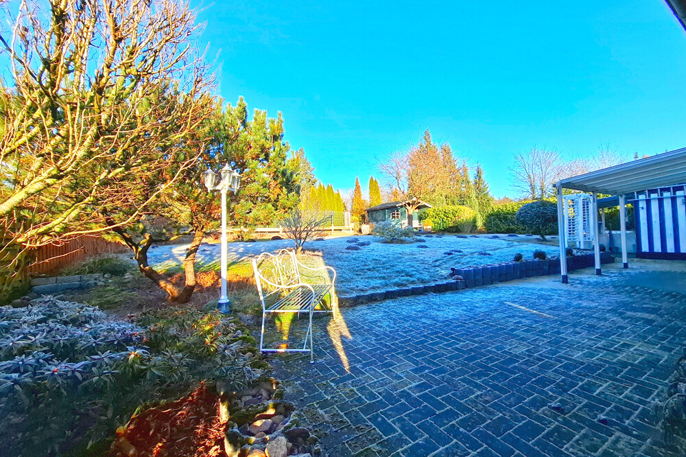 Terrasse und Garten