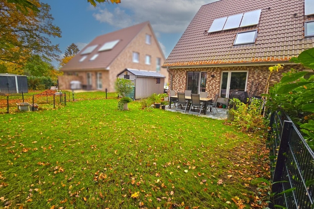 Garten und Hausansicht