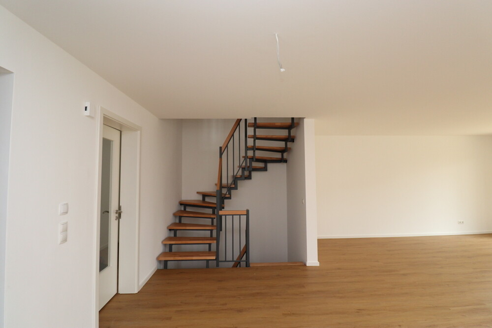 Treppe zum Obergeschoss