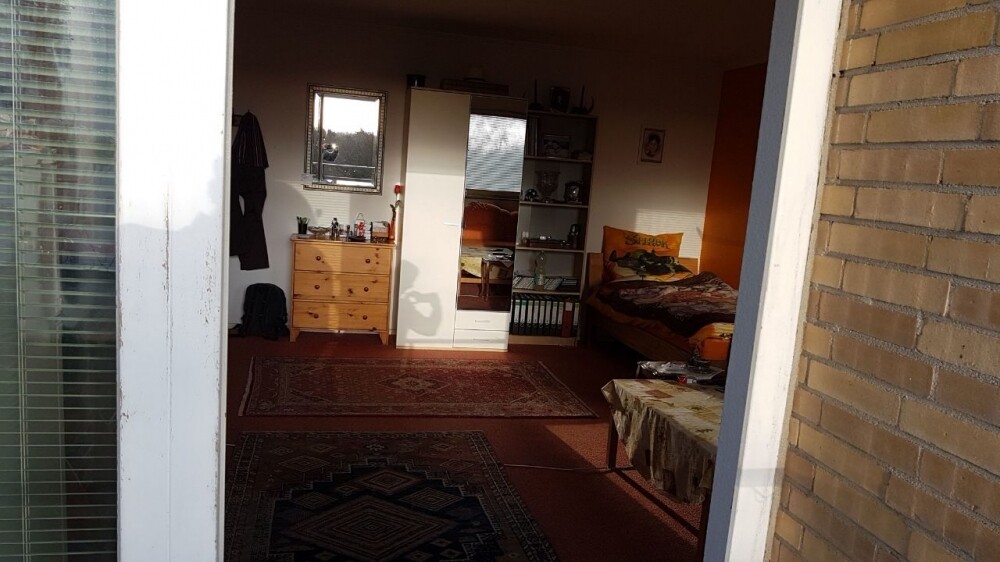 598bcd25-a9d2-419a-8669-8847d2913a00