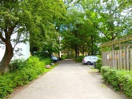 e7ba8ade-0b67-471f-b79f-bebdcfbf4f19