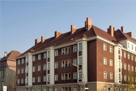 bf33e5a6-c172-4f5c-aa90-487bd3253c3f