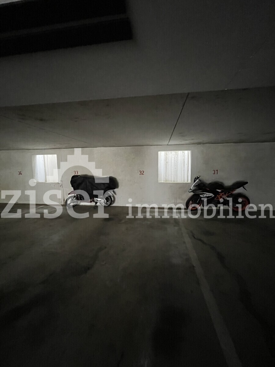 Tiefgaragenstellplatz