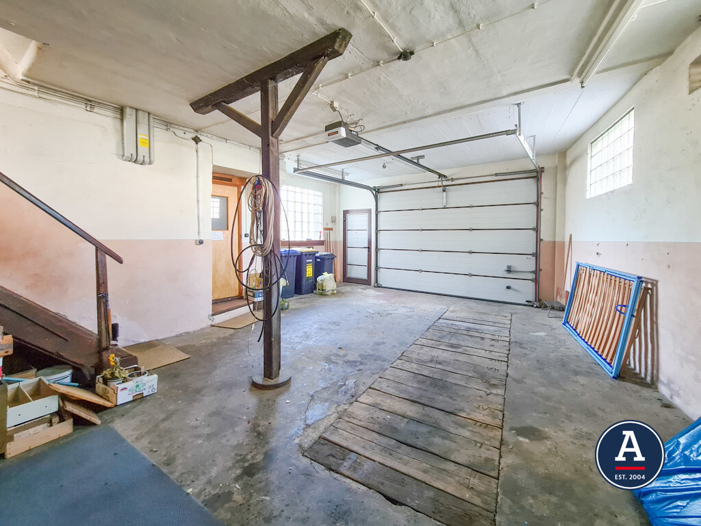 Garage mit Grube