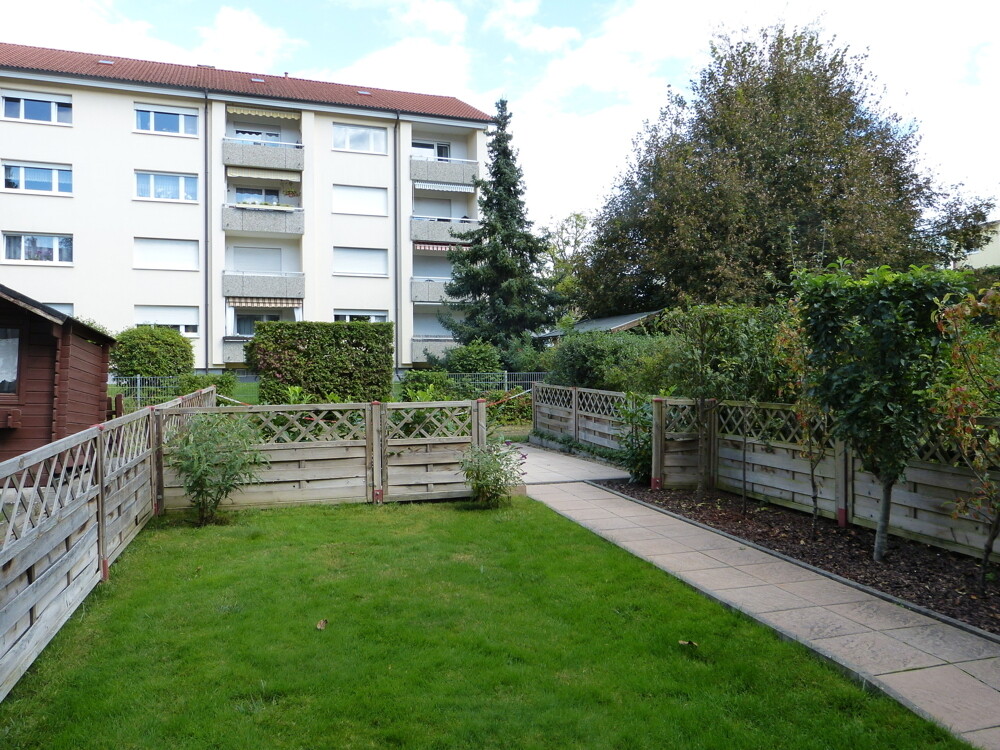 Garten mit Freisitz