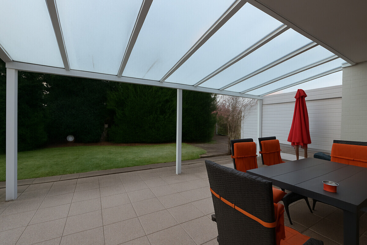 überdachte Terrasse