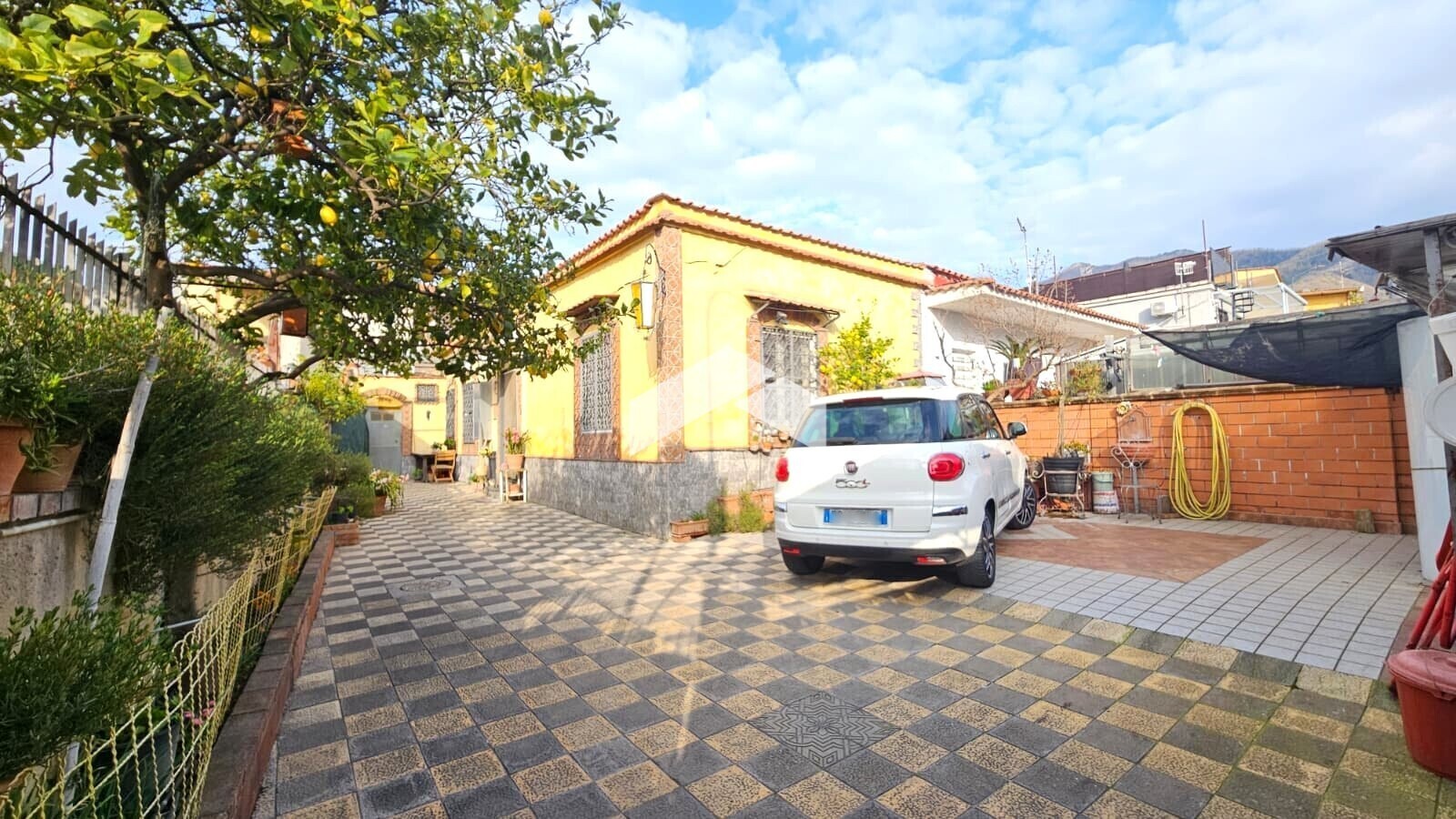 spazio esterno