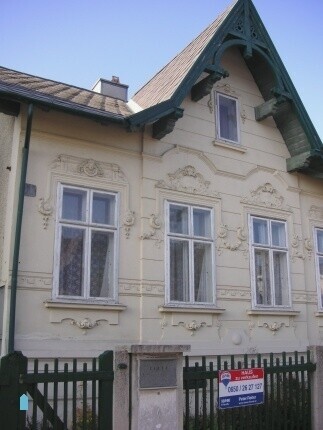 165400597_0.jpg