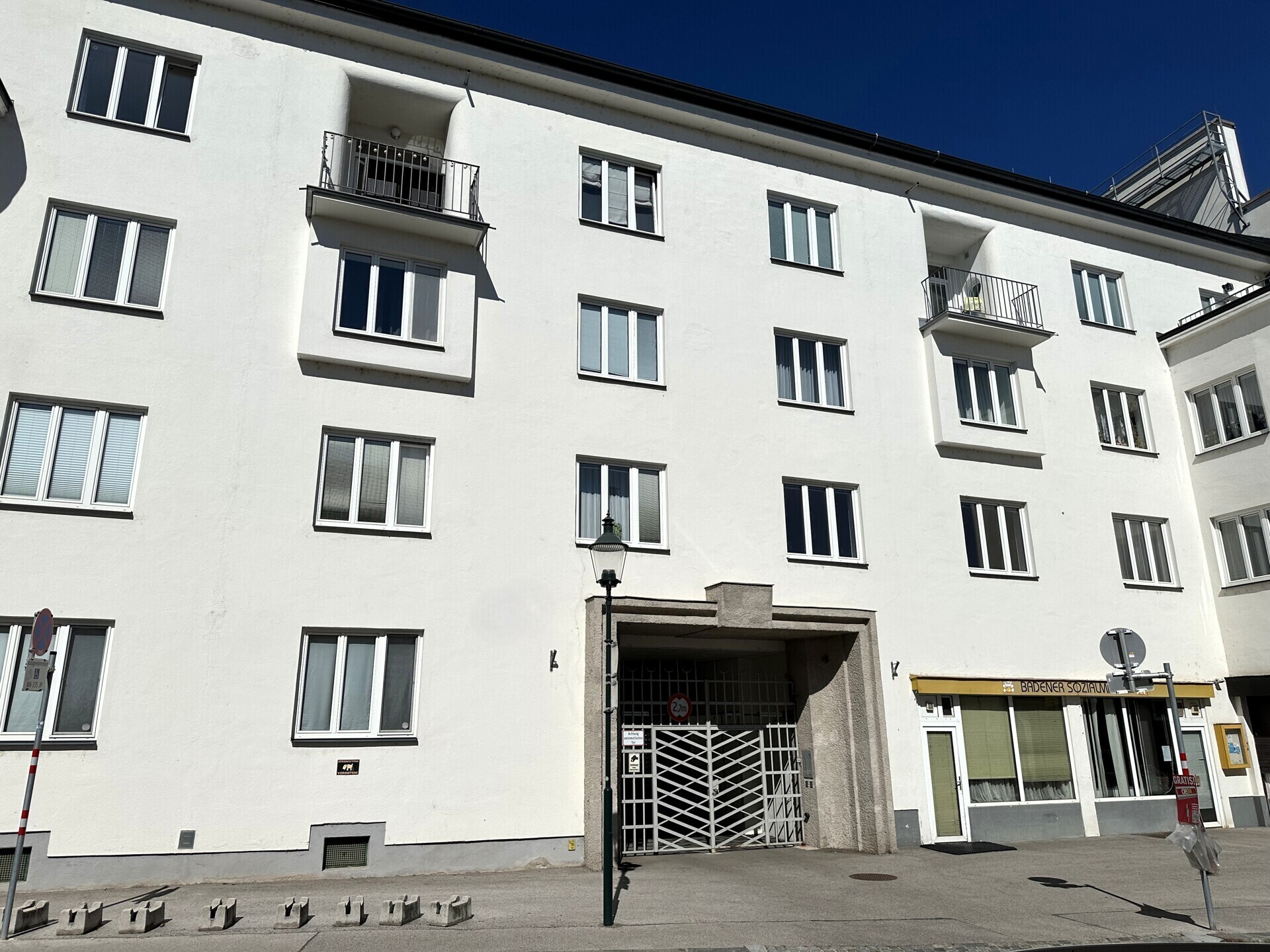 Straßenansicht
