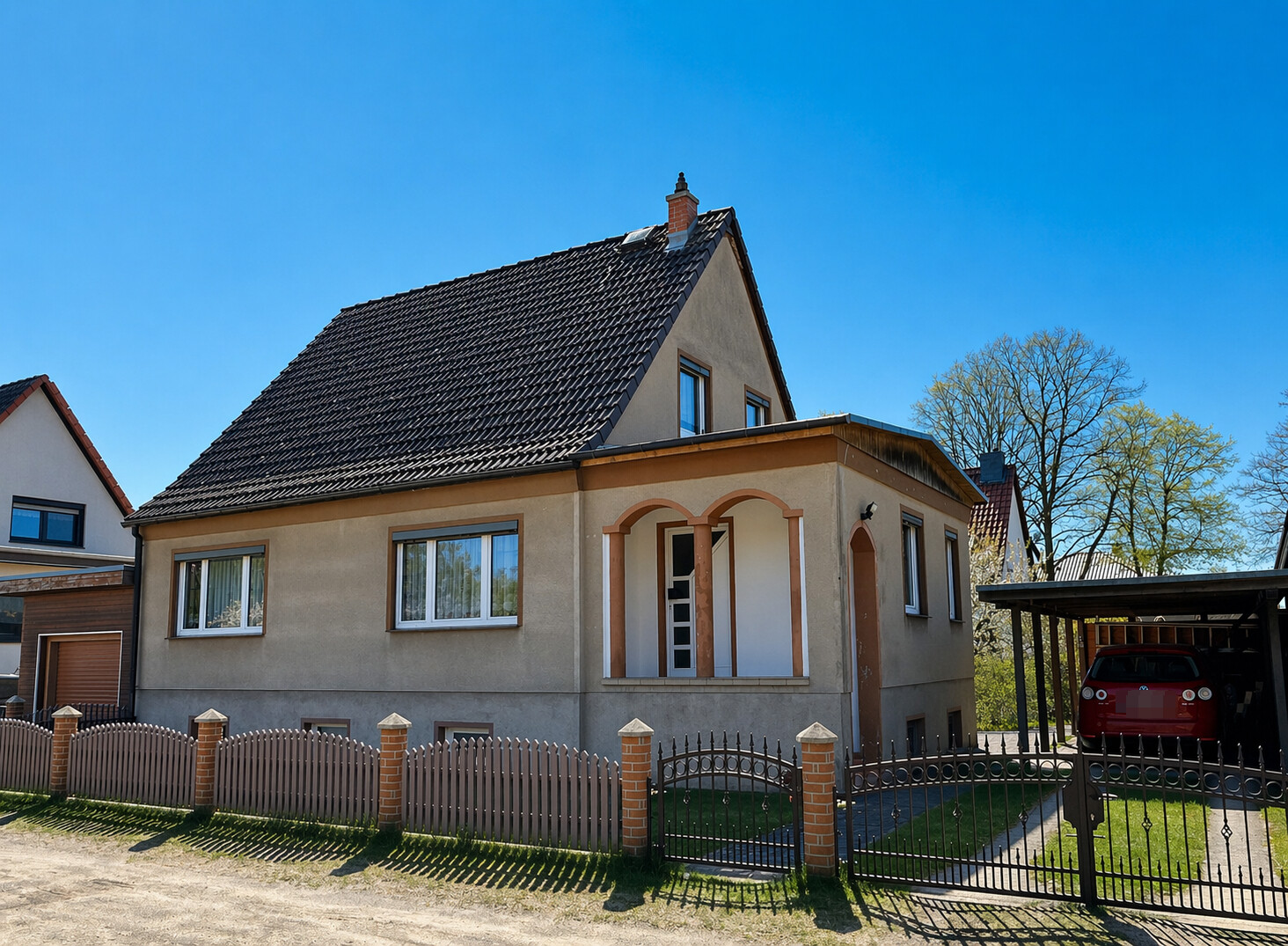 Straßenansicht