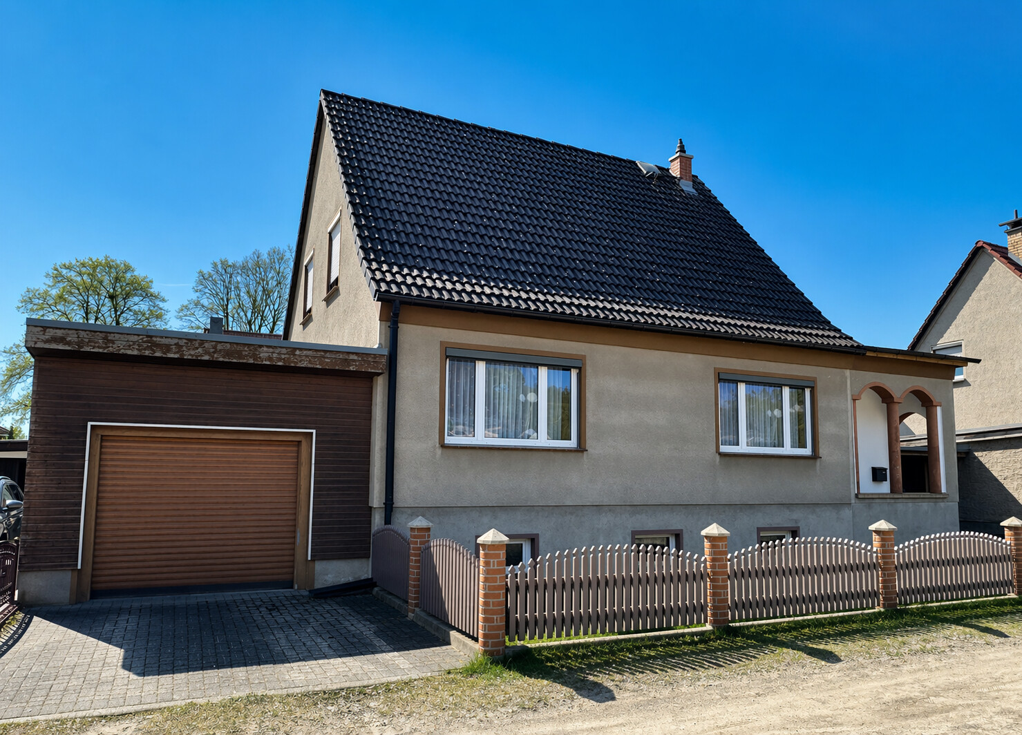 Straßenansicht