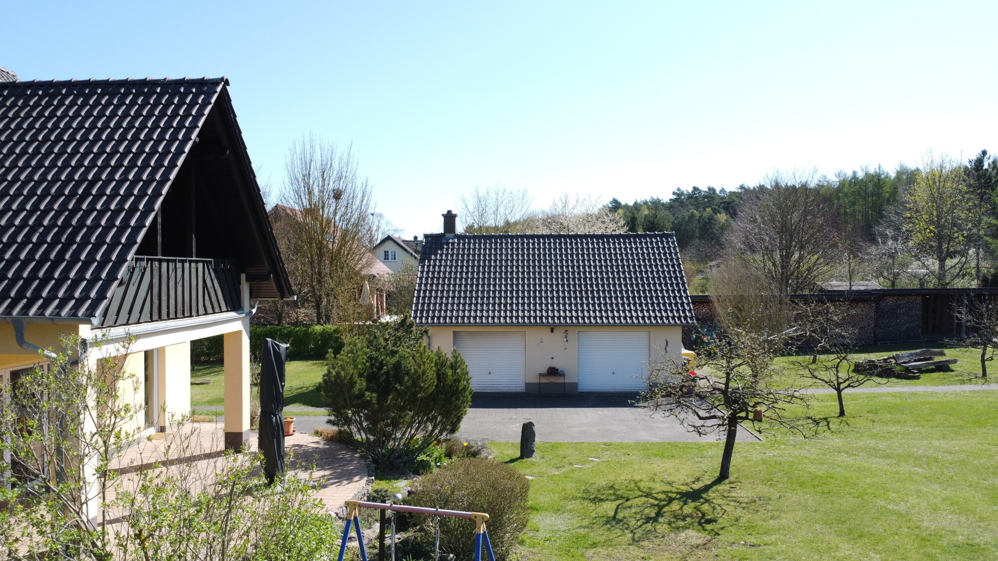 Blick zur Garage