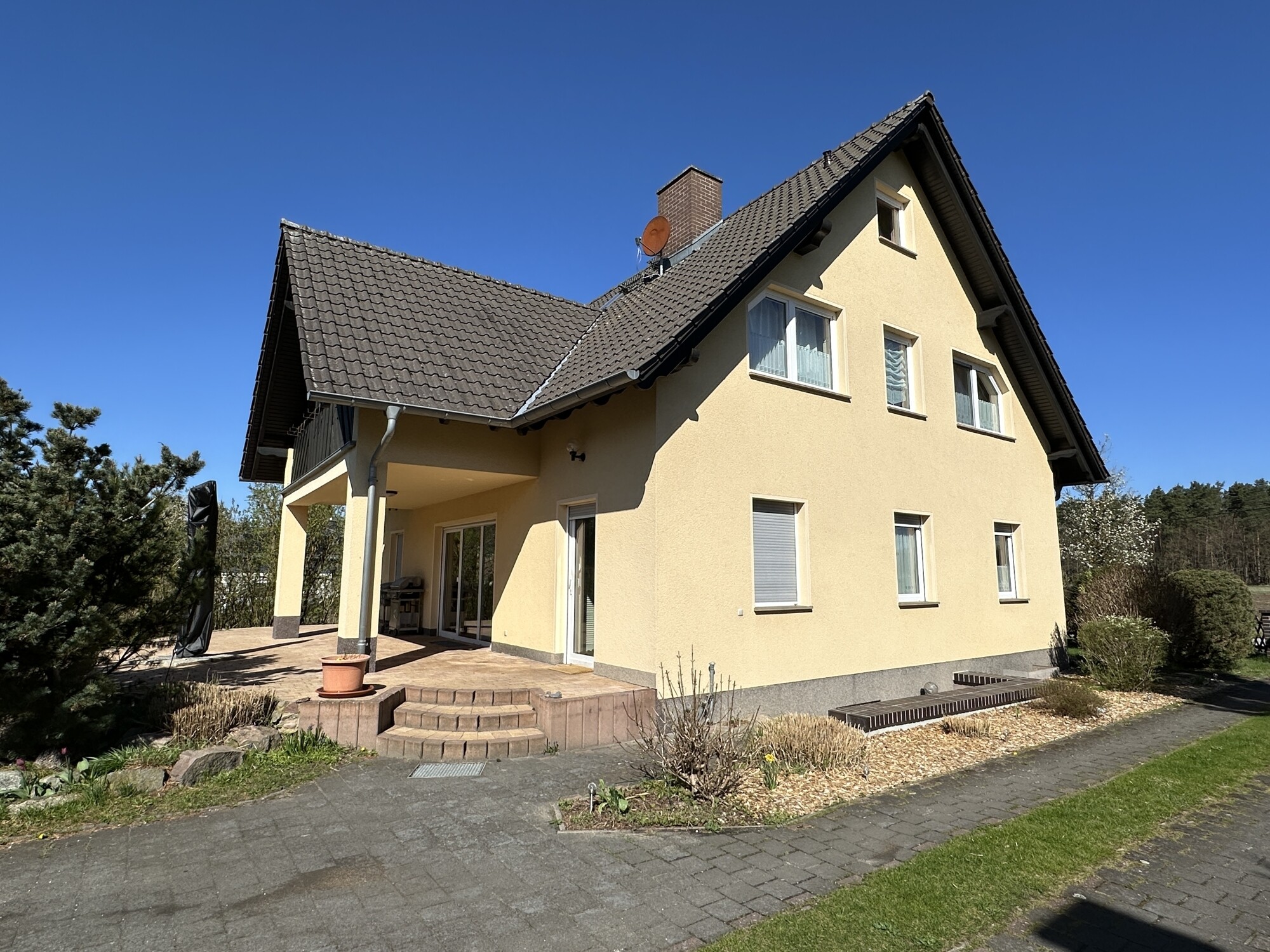 Zugang Terrasse/ Kellerabgang