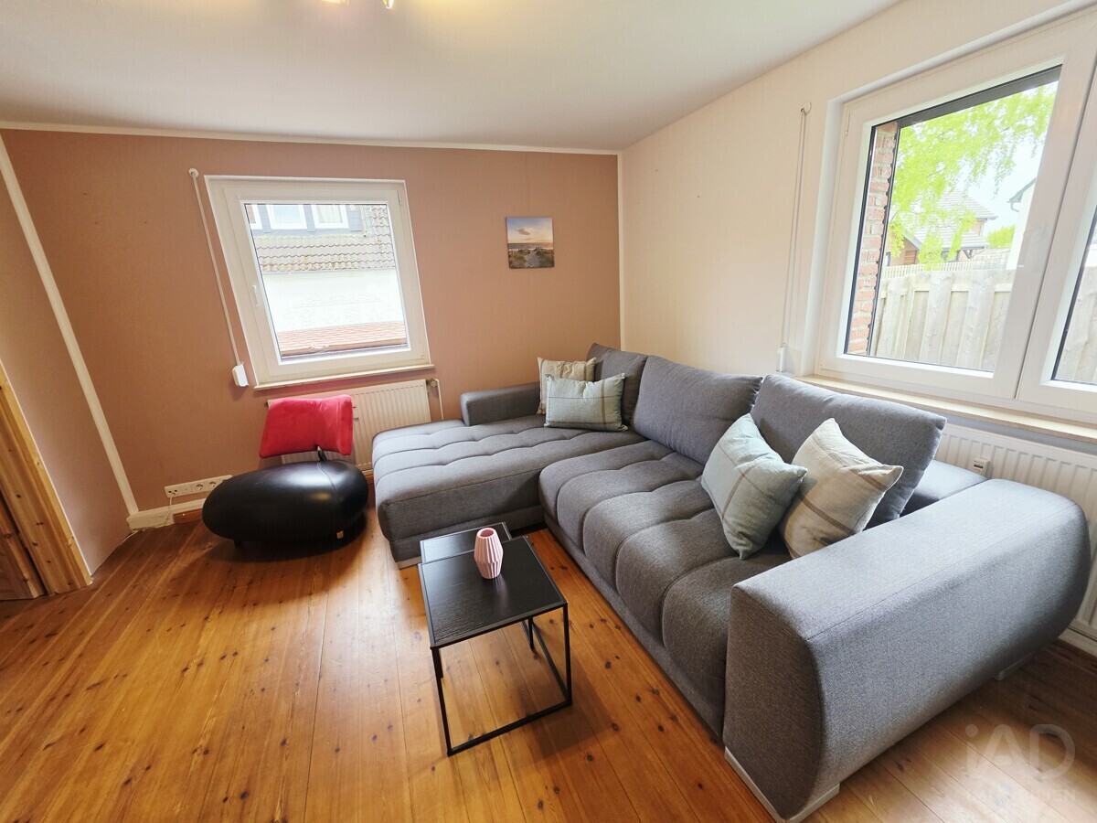 07 Vorderhaus EG Wohnzimmer