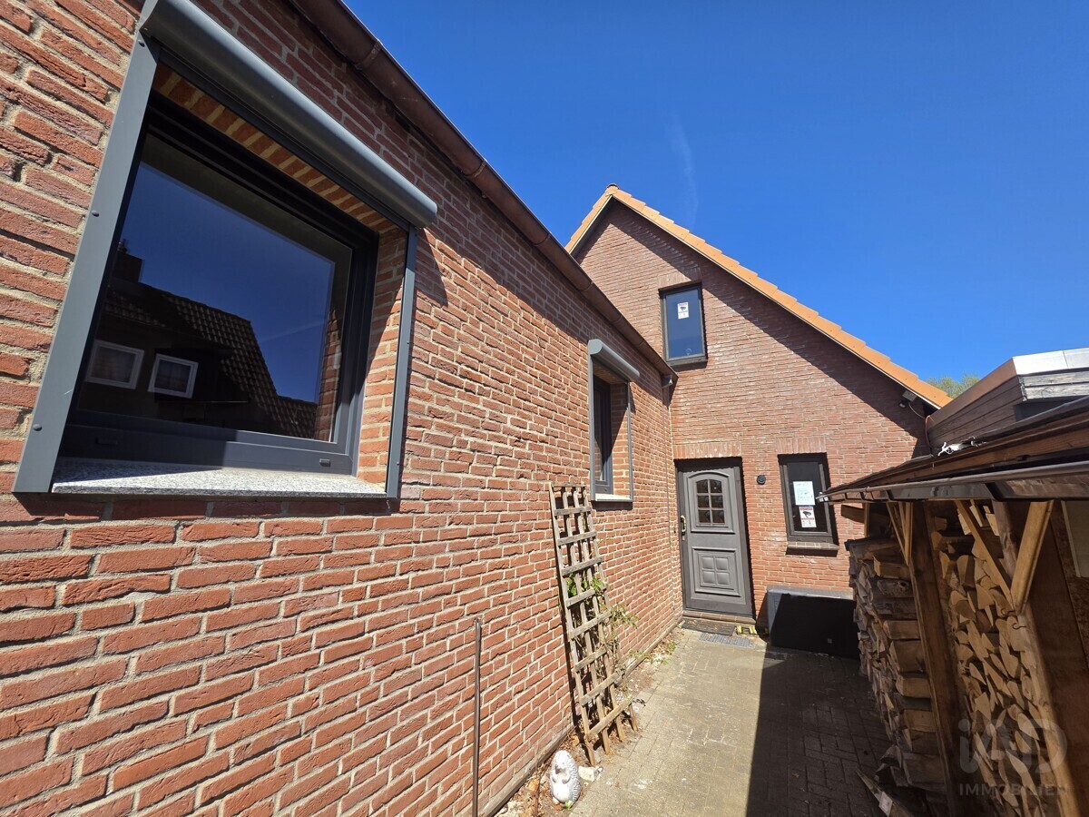 07Außenansicht Hinterhaus Eingang