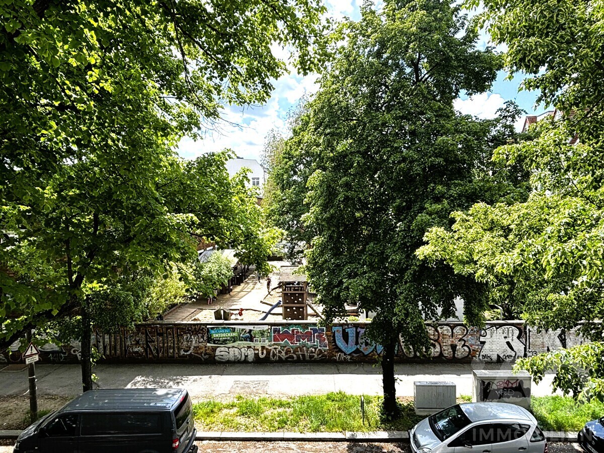Blick aus vorderem Schlafzimmer