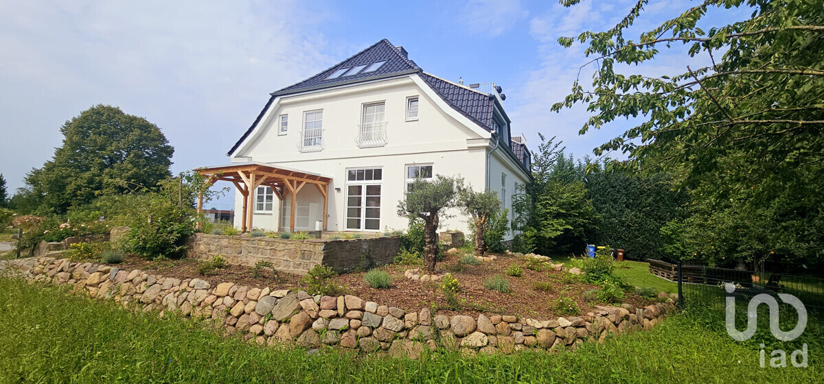 74 Hausansicht vom Garten