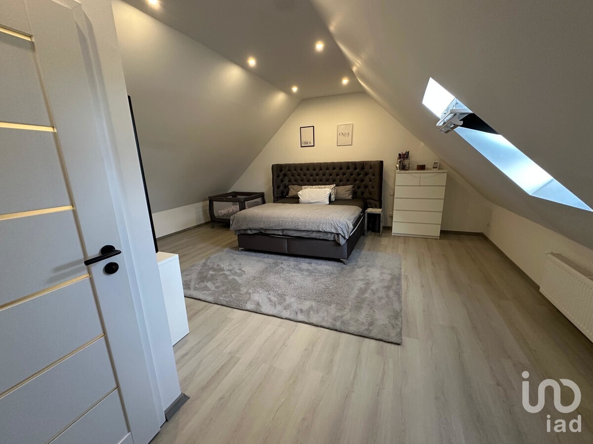 Schlafzimmer-OG-Wohnung(DG)