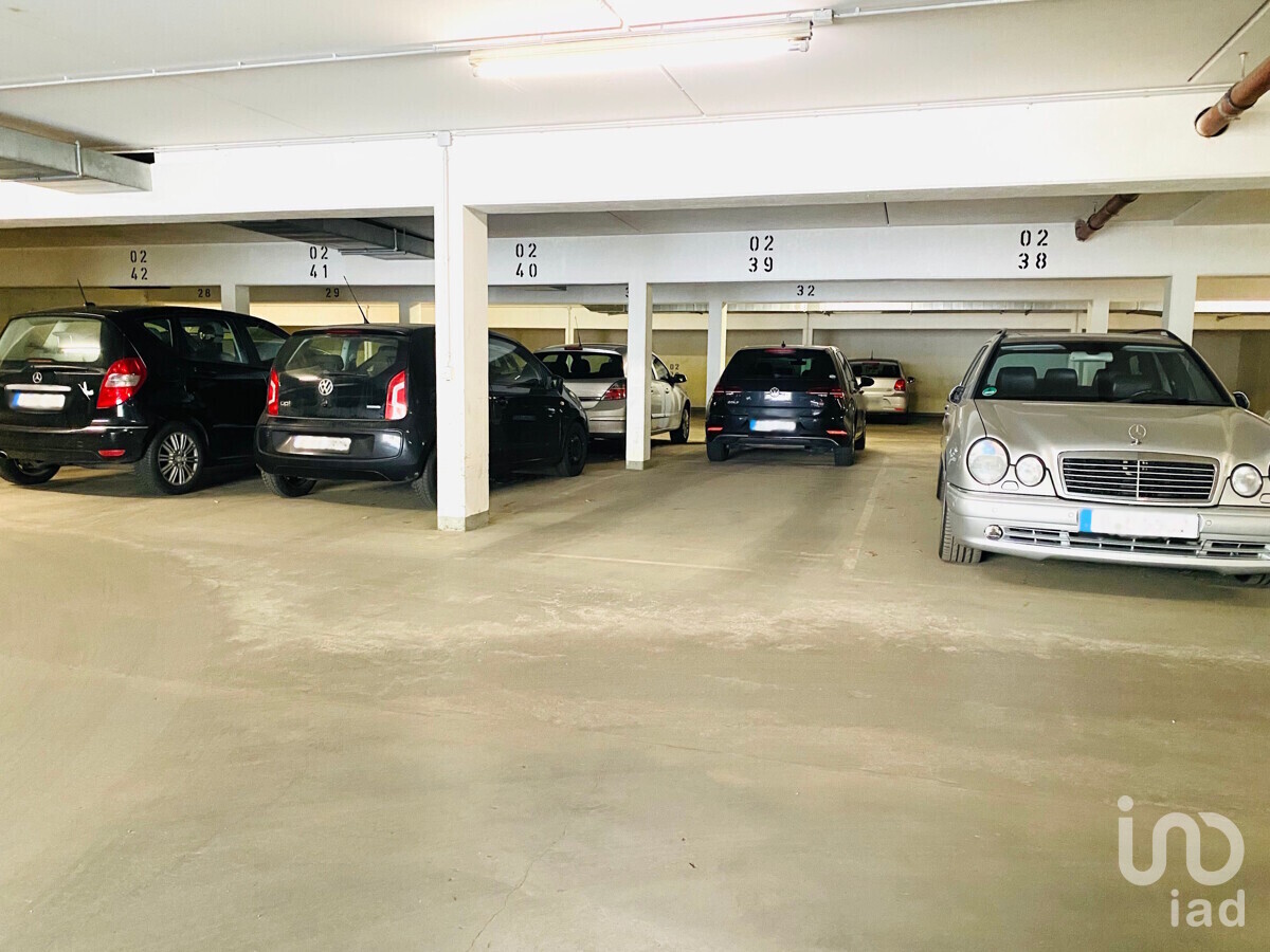 Tiefgaragenstellplatz