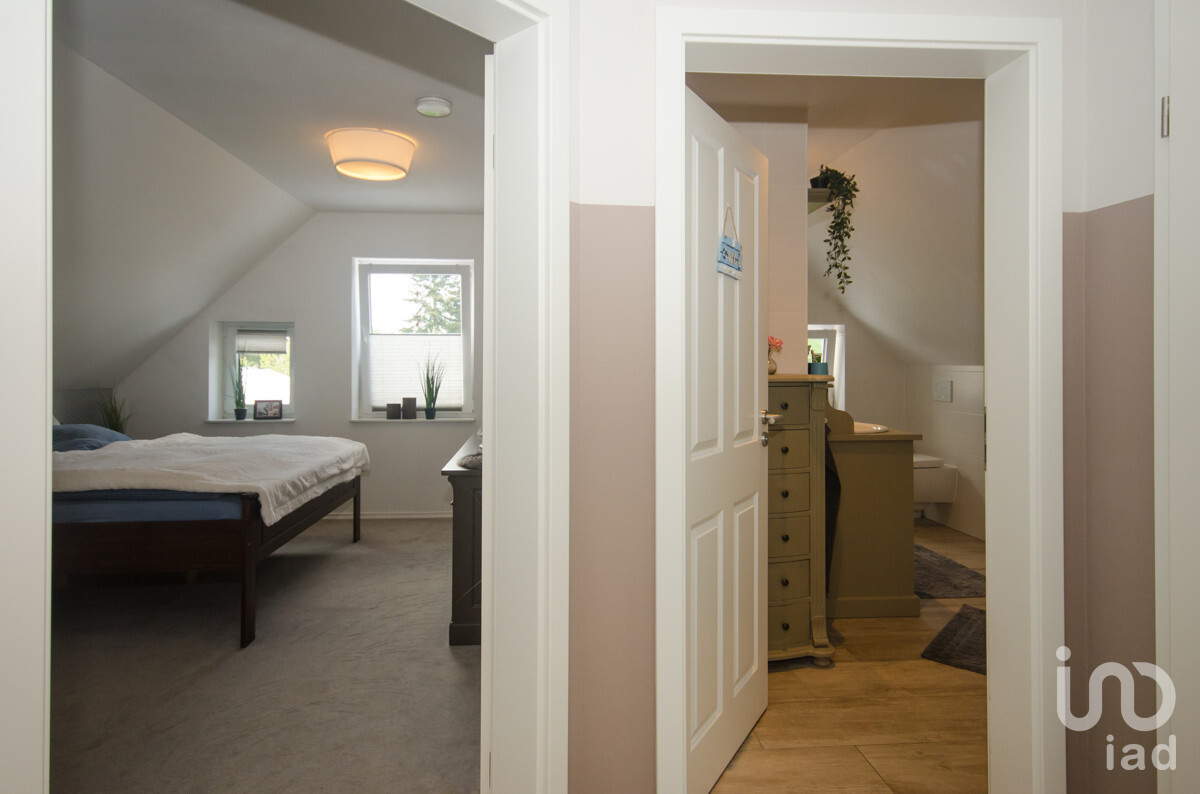 Zugang zum Elternschlafzimmer und Badezimmer