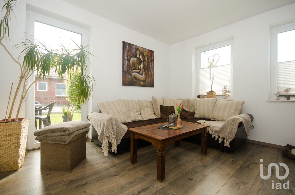 Wohnzimmer mit Zugang zur Terrasse