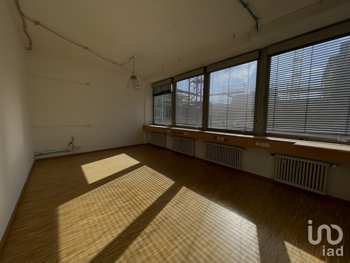 Bürozimmer 5 / Küche