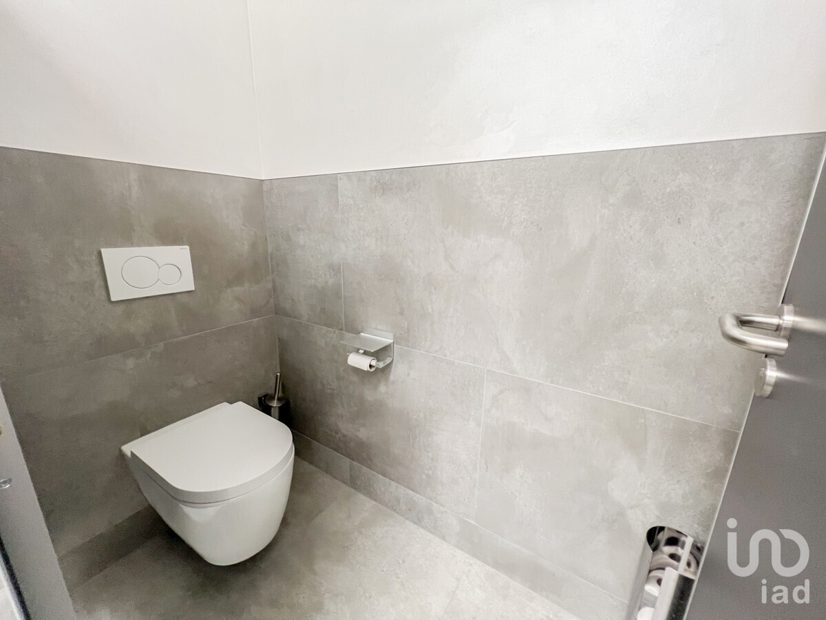 Herren-WC Kabine 