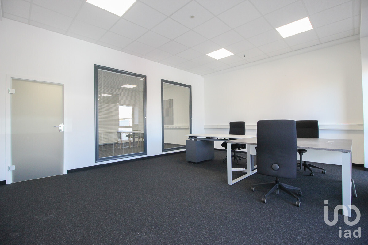 Büro neben Wartezimmer Bild 1